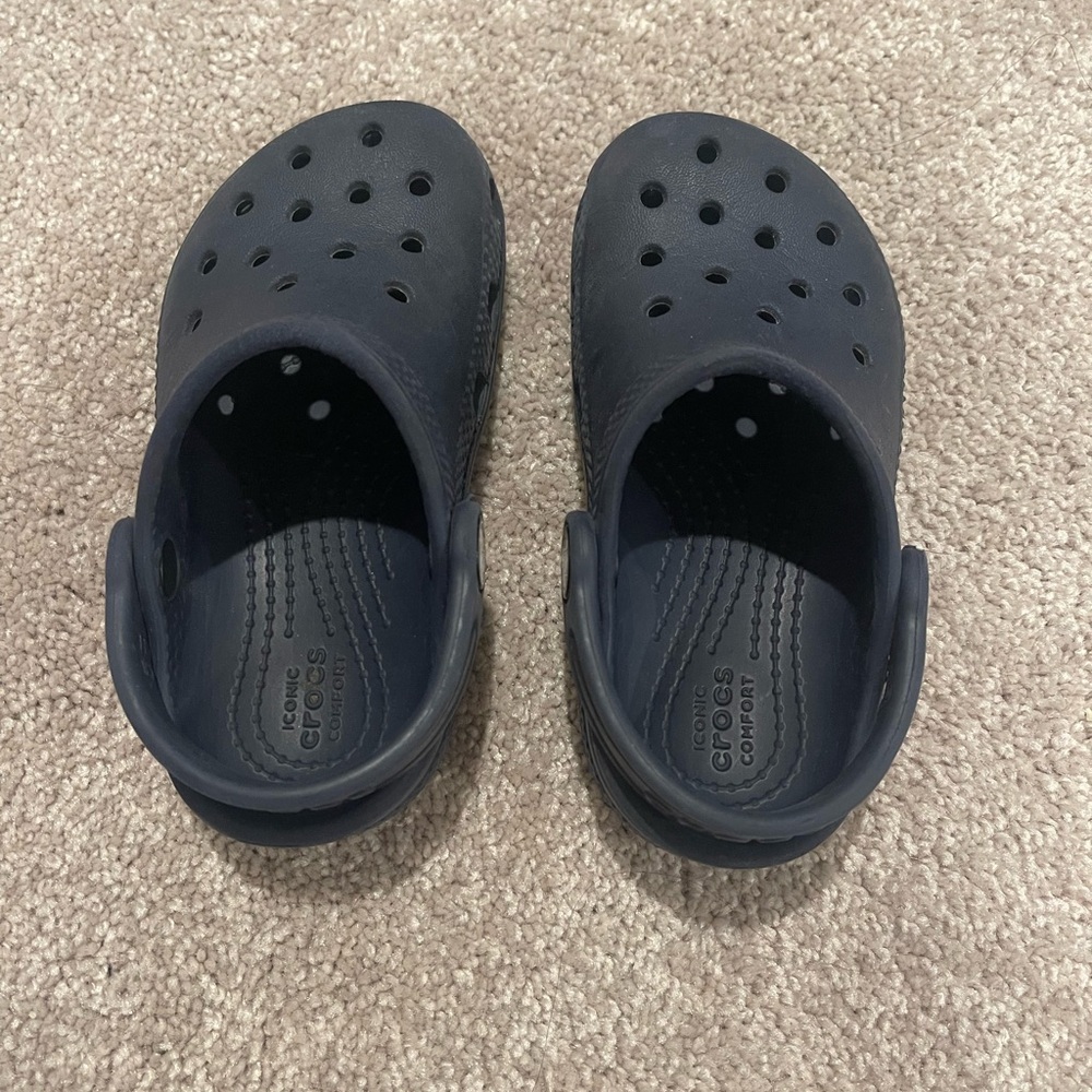 CROCS 8T Navy Blue sandals